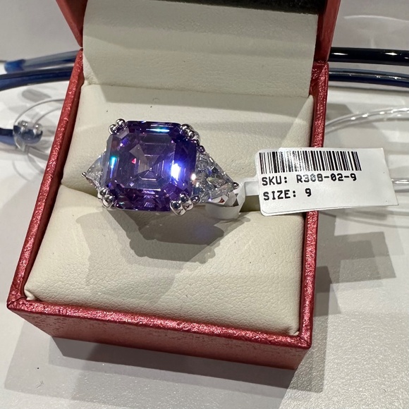 Berricle sterling silver 3-stone purple asscher cut CZ cocktail ring. Size 9. - Picture 6 of 12